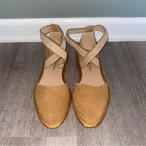 Lucky Brand Atlyi Womens Suede Ankle Strap Flats